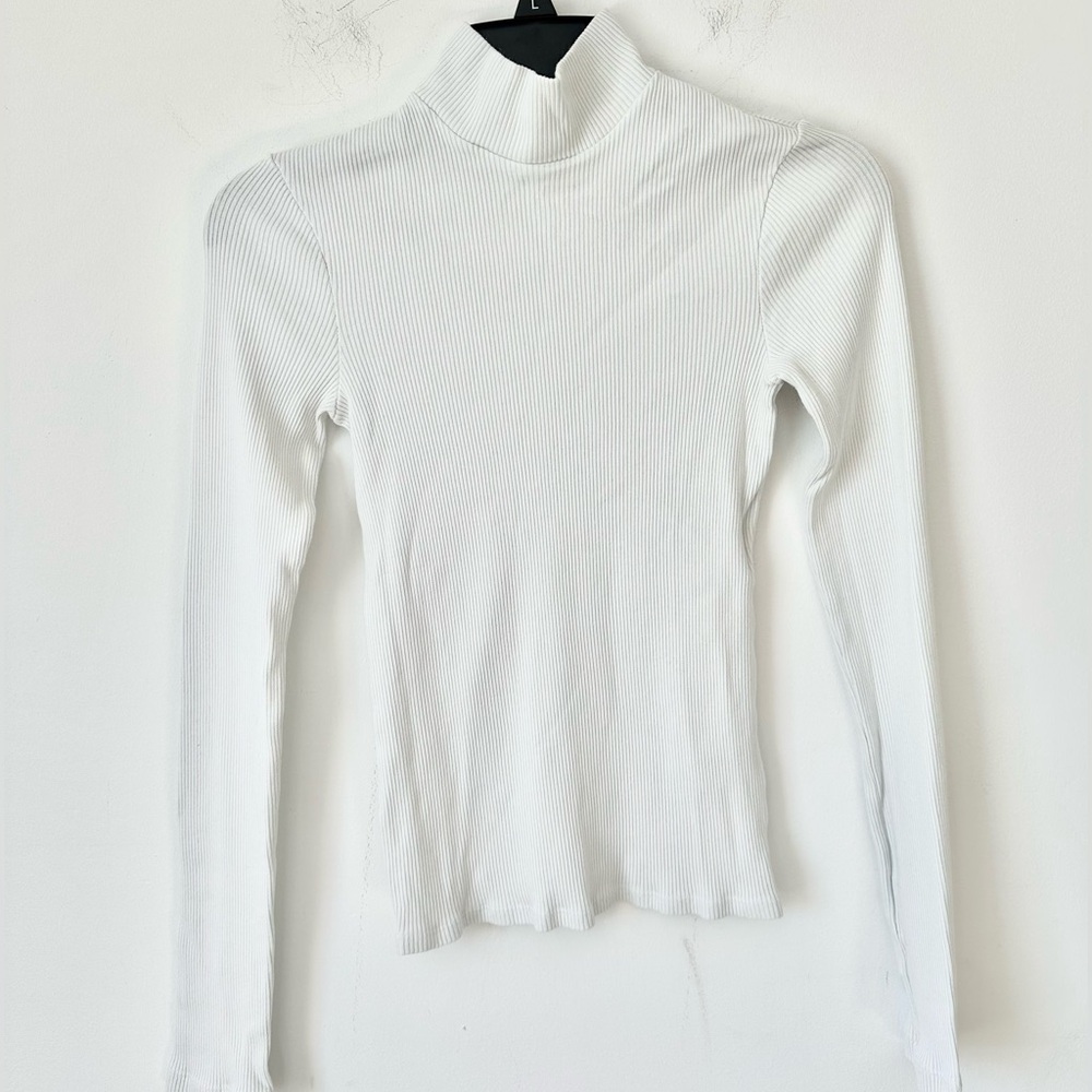 Agolde Amber Ribbed Turtleneck Top - Picture 3 of 6